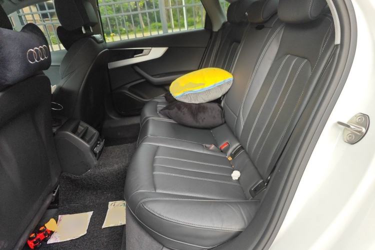 Used Audi A4L 2020 40 TFSI Fashion Dynamic Model Left Rear Seat