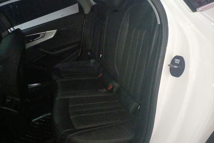 Used Audi A4L 2020 40 TFSI Fashion Dynamic Model Left Rear Seat