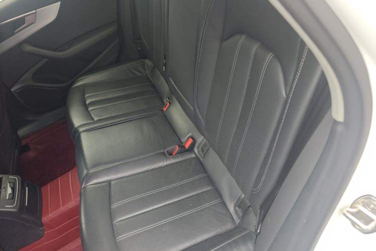 Used Audi A4L 2020 40 TFSI Luxury Dynamic Model Left Rear Seat