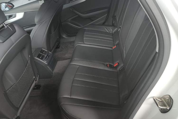 Used Audi A4L 2020 40 TFSI Luxury Dynamic Model Left Rear Seat
