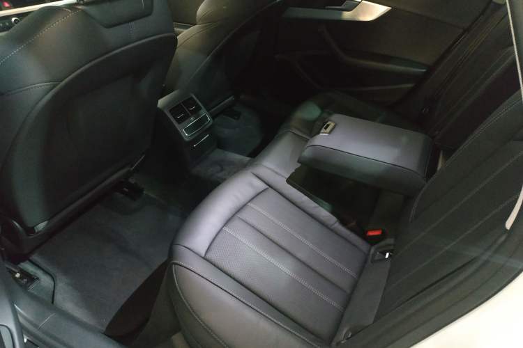 Used Audi A4L 2020 40 TFSI Fashion Dynamic Model Left Rear Seat