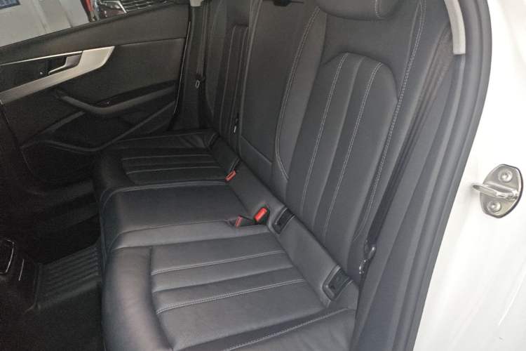 Used Audi A4L 2020 40 TFSI Fashion Dynamic Model Left Rear Seat