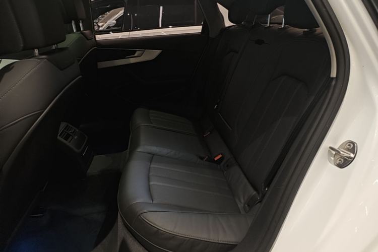 Used Audi A4L 2020 40 TFSI Fashion Dynamic Model Left Rear Seat