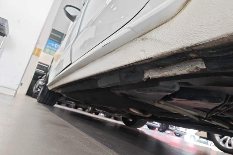 Used Audi A4L 2020 40 TFSI quattro Luxury Dynamic Model Left Side Sill
