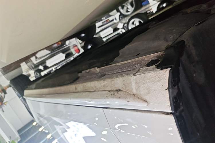 Used Audi A4L 2020 40 TFSI Fashion Dynamic Model Left Side Sill