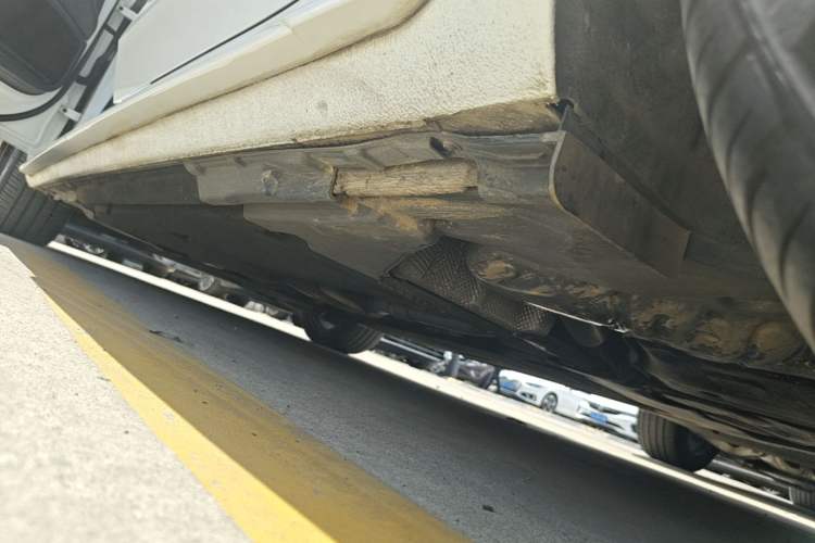 Used Audi A4L 2020 40 TFSI Luxury Dynamic Model Left Side Sill