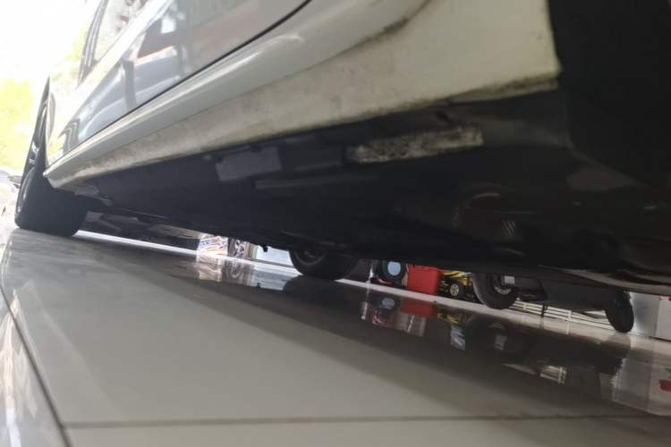 Used Audi A4L 2020 40 TFSI Fashion Dynamic Model Left Side Sill