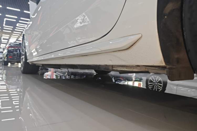 Used Audi A4L 2020 45 TFSI quattro Prestige Dynamic Edition Left Side Sill