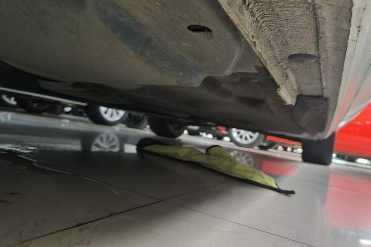 Used Audi A4L 2020 40 TFSI Luxury Dynamic Model Left Side Sill