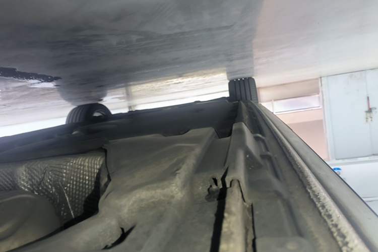 Used Audi A4L 2020 40 TFSI Fashionable and Elegant Model Left Side Sill
