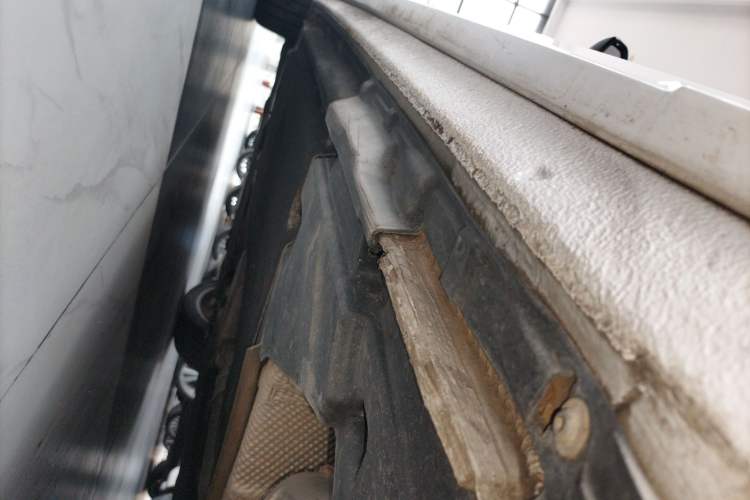 Used Audi A4L 2020 40 TFSI Fashionable and Elegant Model Left Side Sill