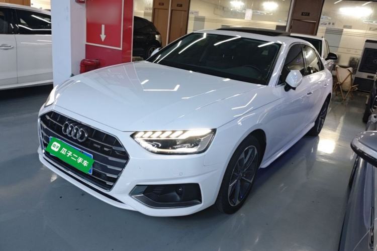 Used Audi A4L 2020 40 TFSI Fashionable and Elegant Model Guazi used car, China used car export, Used car for sale, Used cars, Cheapest cars for sale