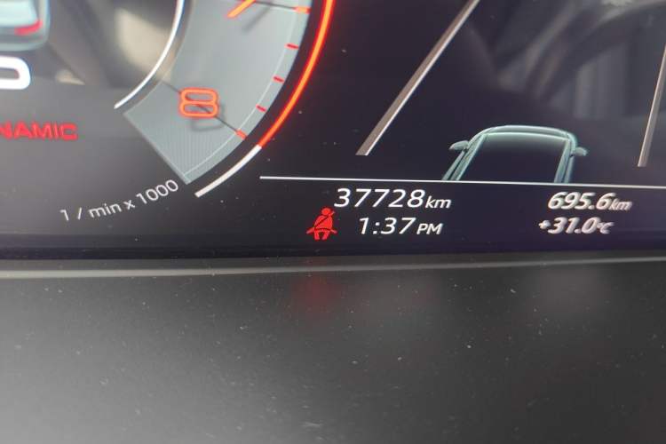 Used Audi A4L 2020 40 TFSI Luxury Dynamic Model Odometer Close Up