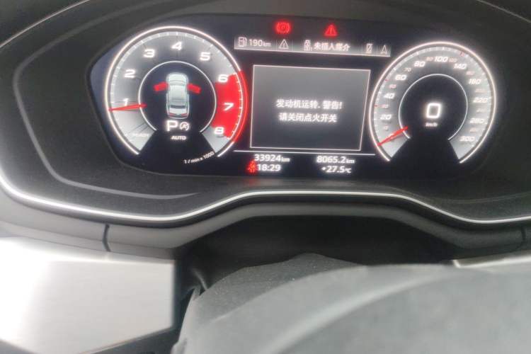 Used Audi A4L 2020 40 TFSI Luxury Dynamic Model Odometer Close Up