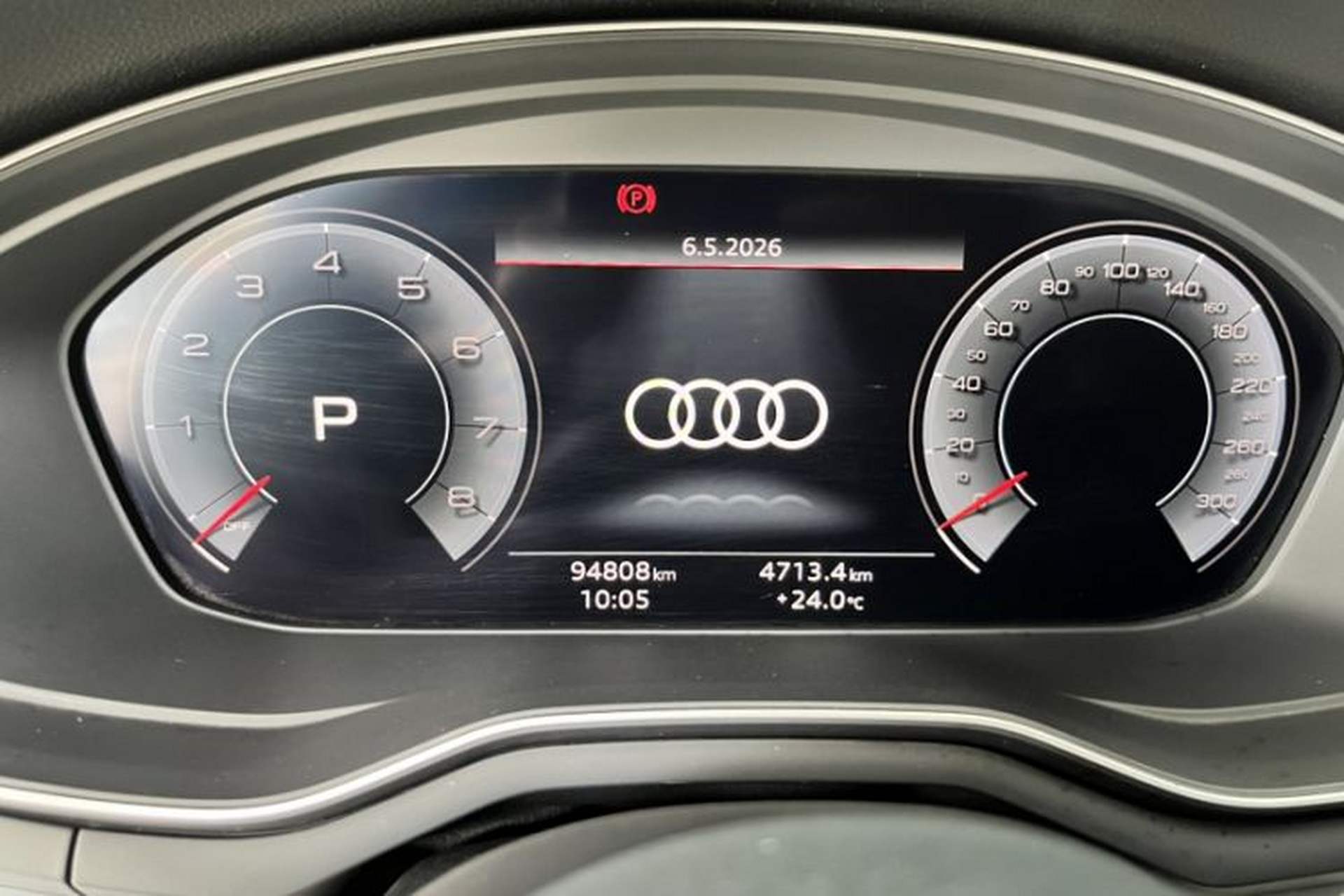 Used Audi A4L 2020 40 TFSI Fashion Dynamic Model Odometer Close Up