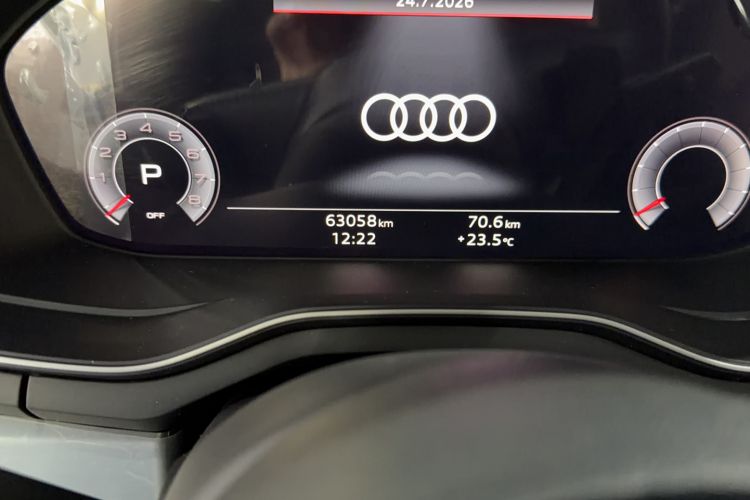 Used Audi A4L 2020 40 TFSI Fashion Dynamic Model Odometer Close Up