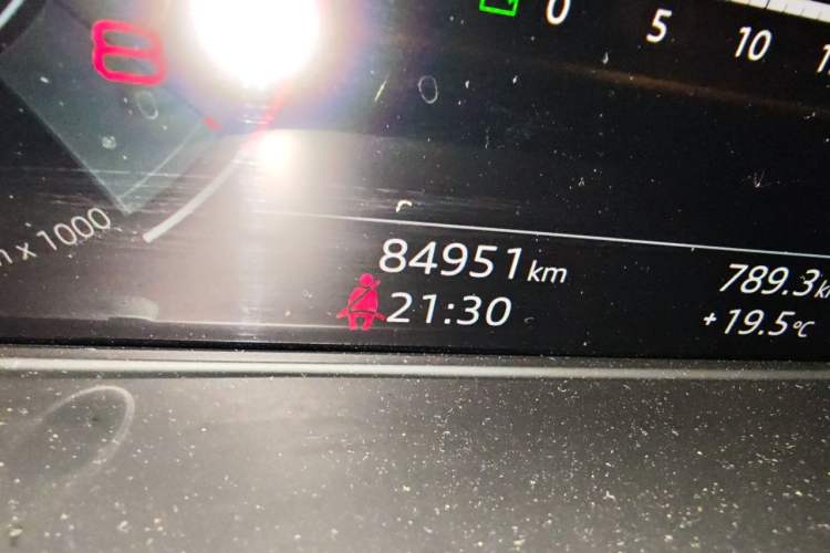 Used Audi A4L 2020 40 TFSI Luxury Dynamic Model Odometer Close Up