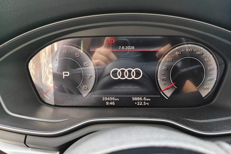Used Audi A4L 2020 40 TFSI Luxury Dynamic Model Odometer Close Up