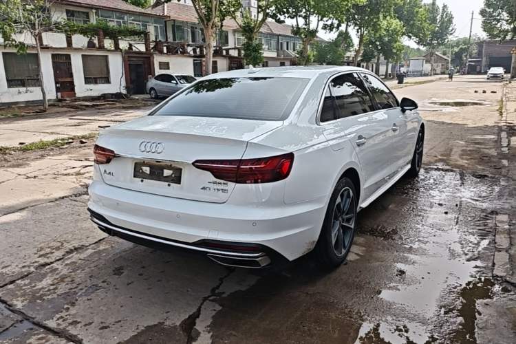 Used Audi A4L 2020 40 TFSI Fashionable and Elegant Model Rear Right 45 Deg