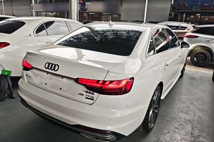 Used Audi A4L 2020 40 TFSI Fashionable and Elegant Model Rear Right 45 Deg