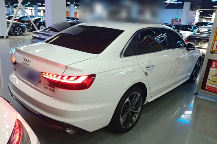 Used Audi A4L 2020 40 TFSI Fashionable and Elegant Model Rear Right 45 Deg