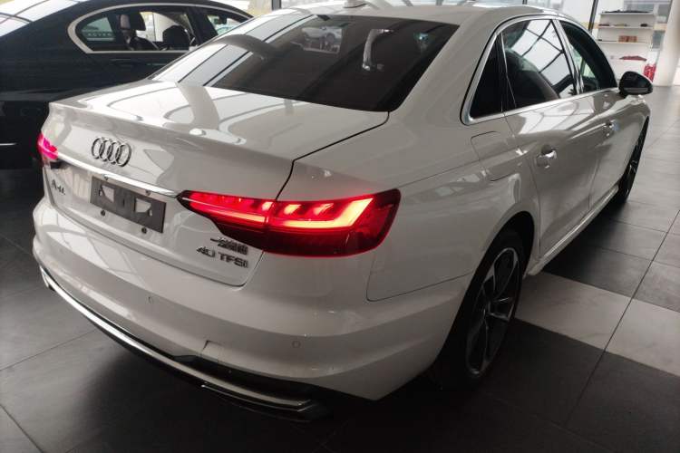 Used Audi A4L 2020 40 TFSI Fashionable and Elegant Model Rear Right 45 Deg