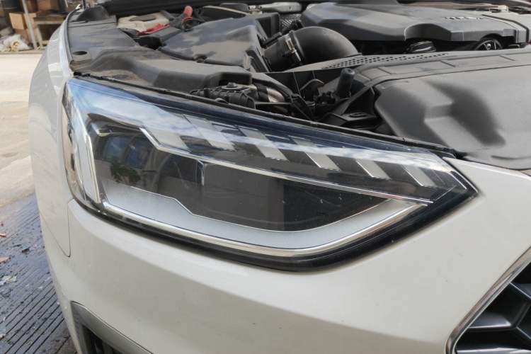 Used Audi A4L 2020 40 TFSI Fashion Dynamic Model Right Front Headlight