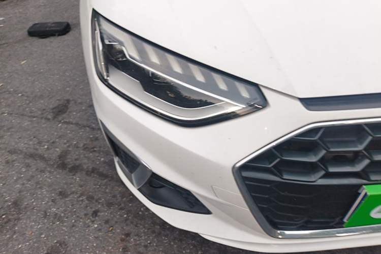 Used Audi A4L 2020 40 TFSI Fashion Dynamic Model Right Front Headlight