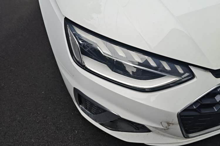 Used Audi A4L 2020 40 TFSI Fashion Dynamic Model Right Front Headlight