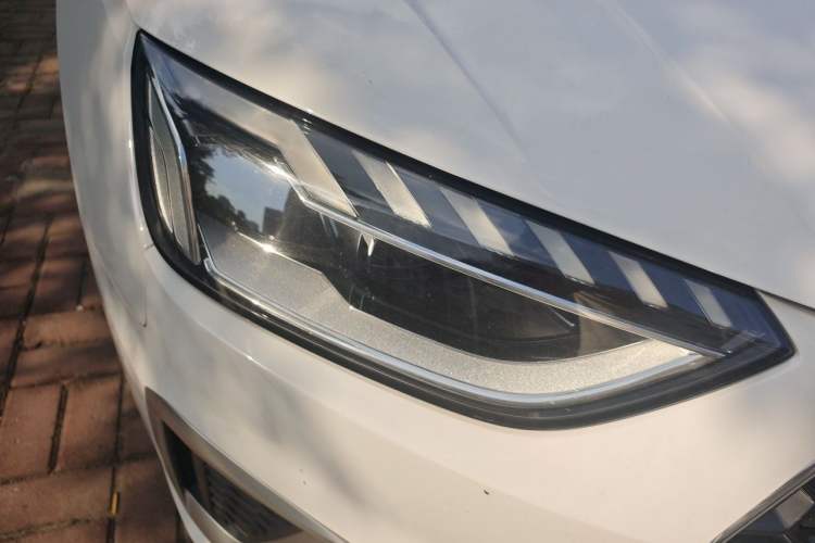 Used Audi A4L 2020 40 TFSI quattro Luxury Dynamic Model Right Front Headlight