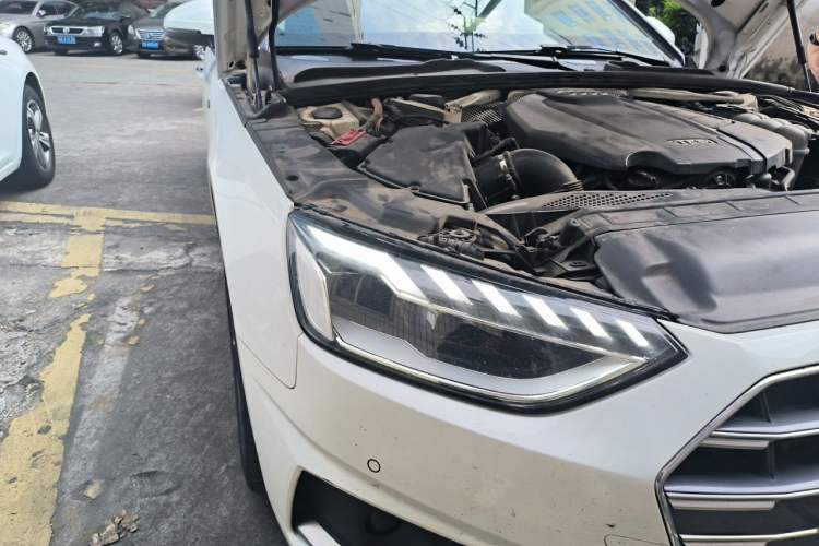 Used Audi A4L 2020 40 TFSI Fashionable and Elegant Model Right Front Headlight