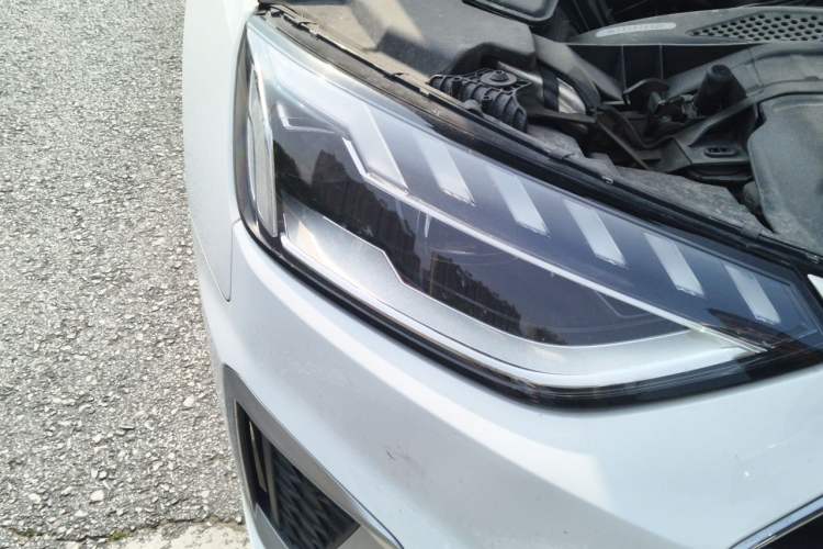 Used Audi A4L 2020 40 TFSI Fashion Dynamic Model Right Front Headlight