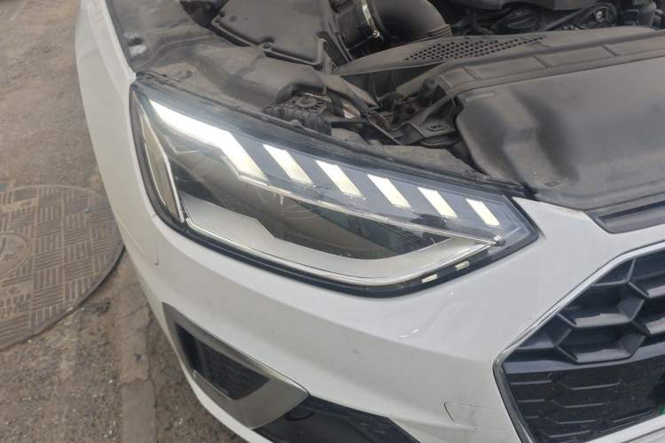 Used Audi A4L 2020 40 TFSI Luxury Dynamic Model Right Front Headlight
