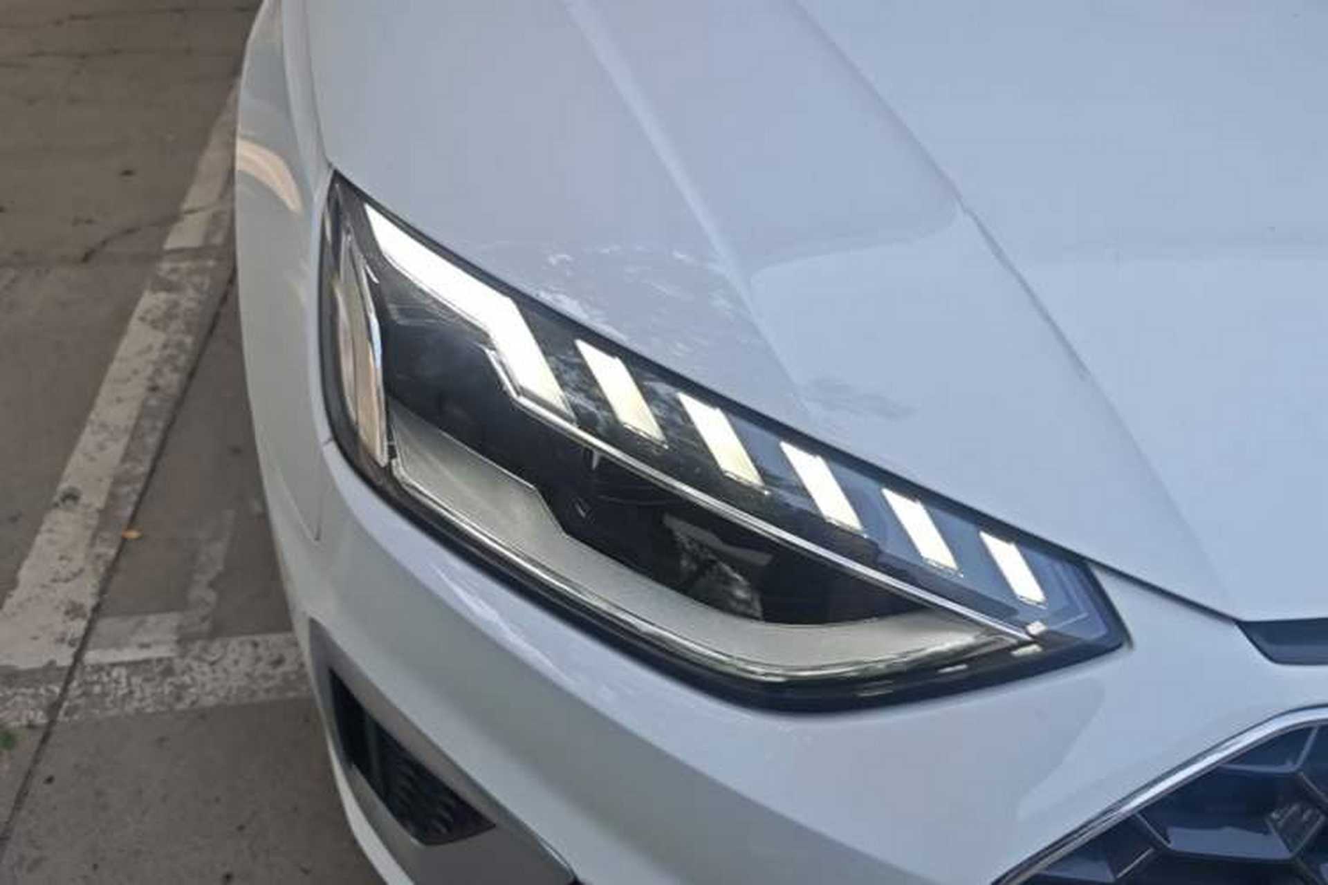 Used Audi A4L 2020 40 TFSI Fashion Dynamic Model Right Front Headlight