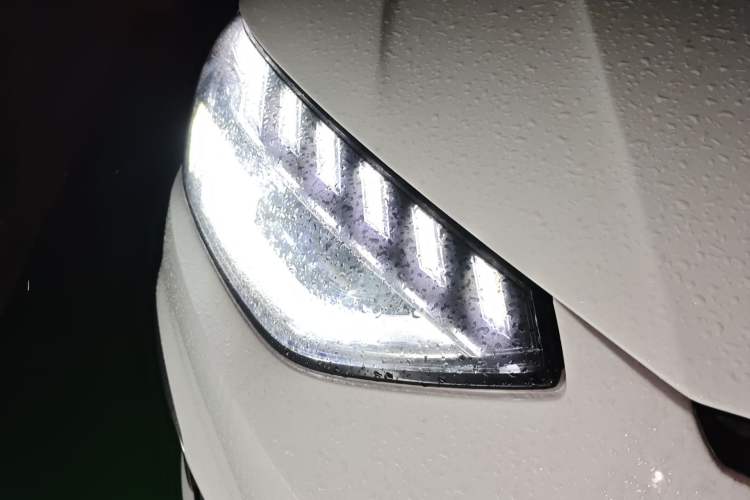 Used Audi A4L 2020 40 TFSI Fashion Dynamic Model Right Front Headlight
