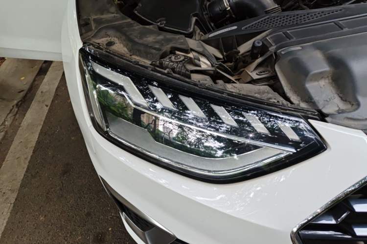 Used Audi A4L 2020 40 TFSI Fashion Dynamic Model Right Front Headlight