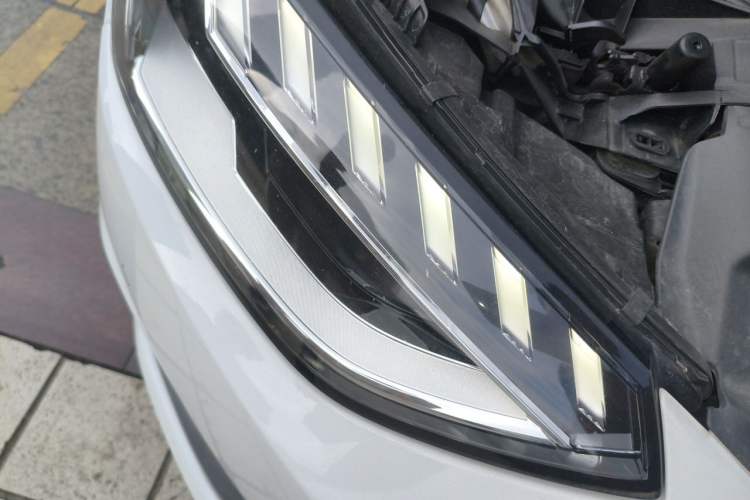 Used Audi A4L 2020 40 TFSI Luxury Prestige Edition Right Front Headlight