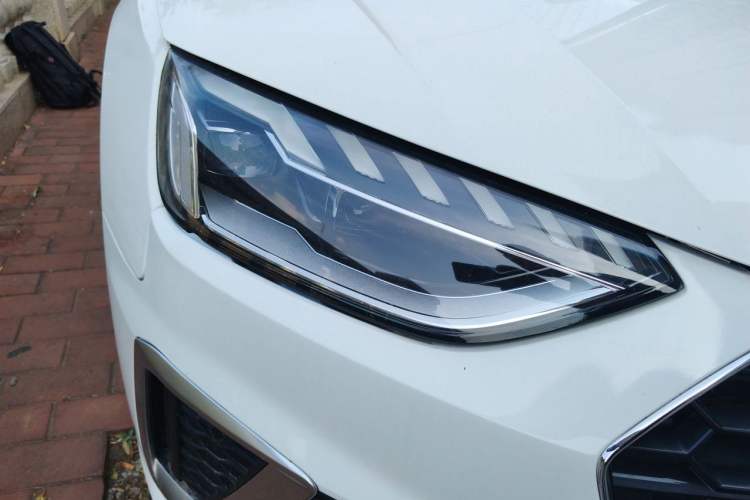 Used Audi A4L 2020 40 TFSI Fashion Dynamic Model Right Front Headlight