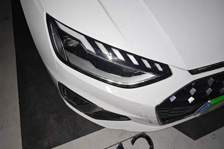 Used Audi A4L 2020 40 TFSI Fashion Dynamic Model Right Front Headlight