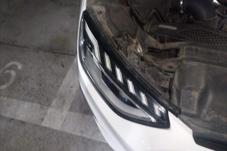 Used Audi A4L 2020 40 TFSI Fashion Dynamic Model Right Front Headlight