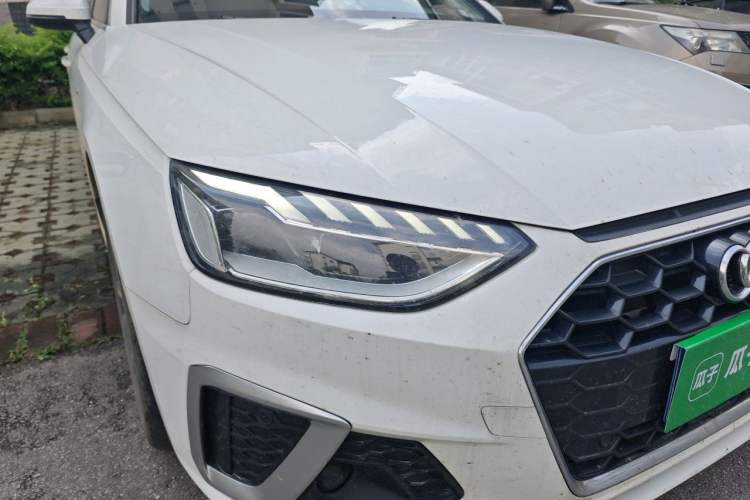Used Audi A4L 2020 40 TFSI Fashion Dynamic Model Right Front Headlight