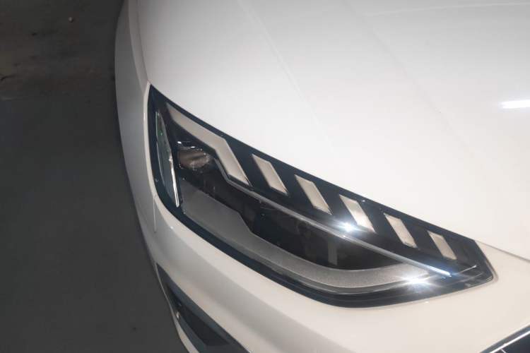 Used Audi A4L 2020 40 TFSI Luxury Dynamic Model Right Front Headlight