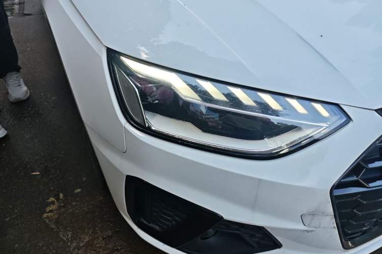 Used Audi A4L 2020 40 TFSI Fashion Dynamic Model Right Front Headlight