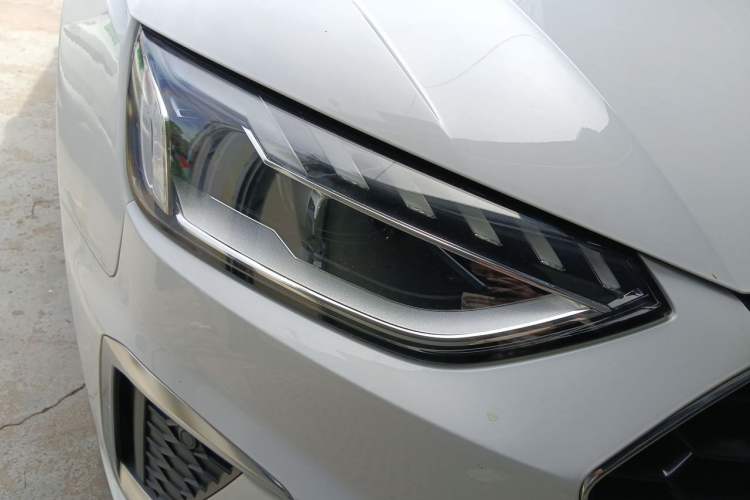Used Audi A4L 2020 40 TFSI Luxury Dynamic Model Right Front Headlight
