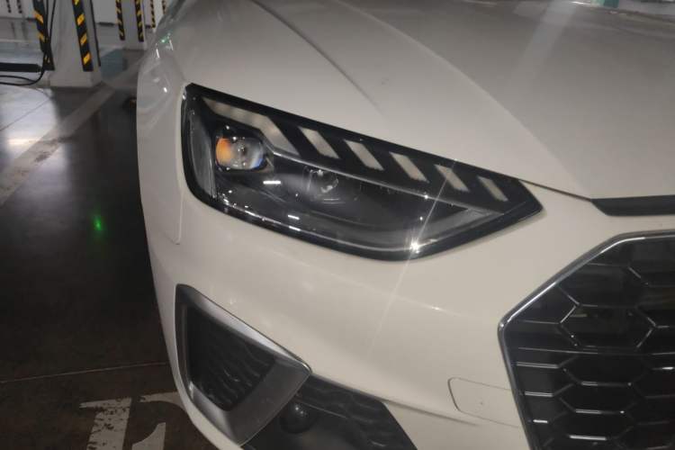Used Audi A4L 2020 40 TFSI Luxury Dynamic Model Right Front Headlight