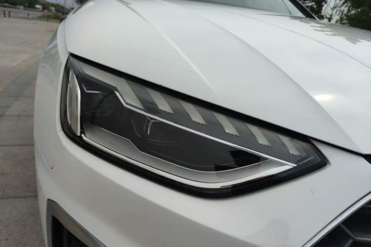 Used Audi A4L 2020 40 TFSI Fashion Dynamic Model Right Front Headlight