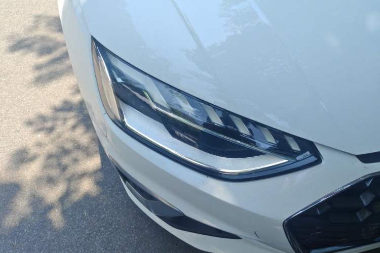 Used Audi A4L 2020 40 TFSI Fashion Dynamic Model Right Front Headlight