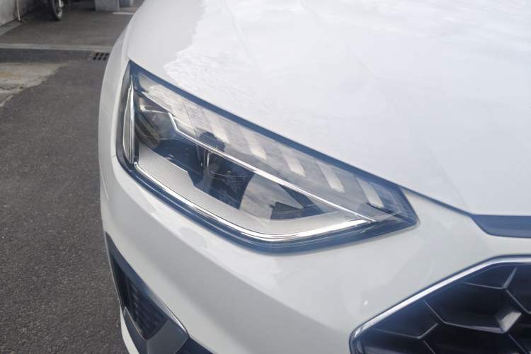 Used Audi A4L 2020 40 TFSI Fashion Dynamic Model Right Front Headlight