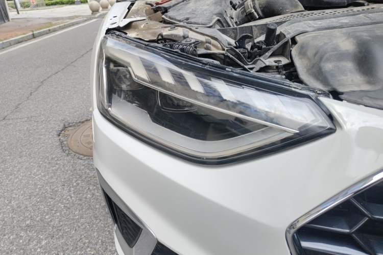 Used Audi A4L 2020 40 TFSI Fashion Dynamic Model Right Front Headlight