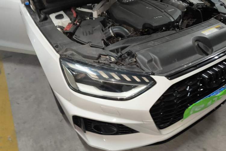 Used Audi A4L 2020 40 TFSI Fashion Dynamic Model Right Front Headlight